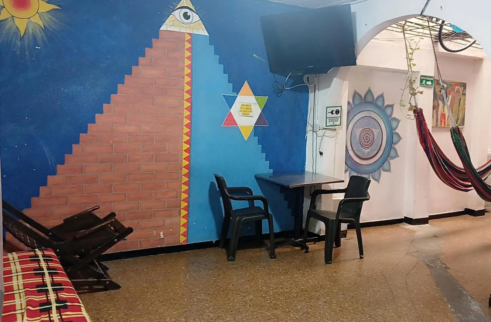 Casa Amarilla Hostel - Cali Pensión